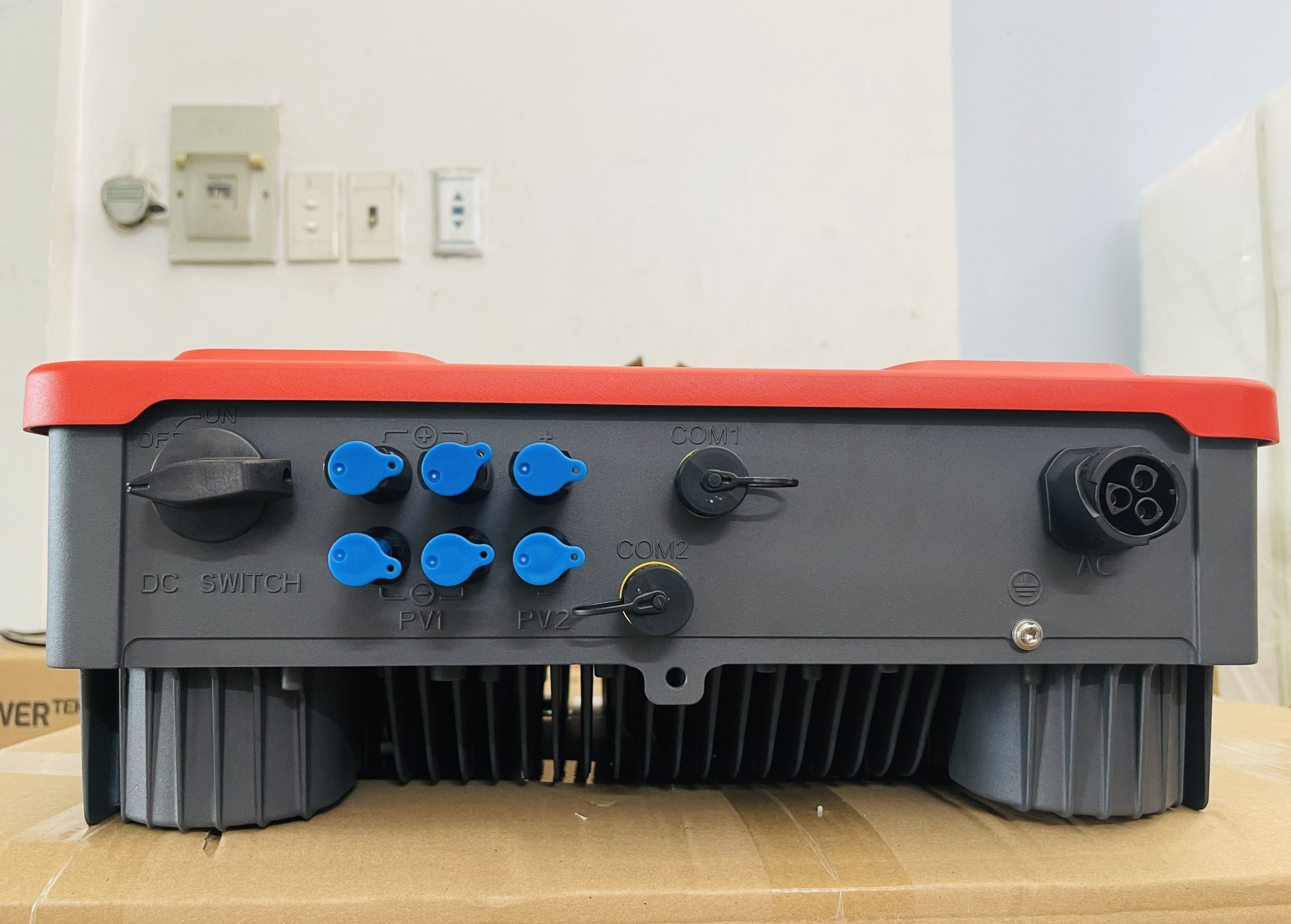 Biến tần hòa lưới 1 pha HYPONTECH 6 kW/HPS-6000 tại life techgrow