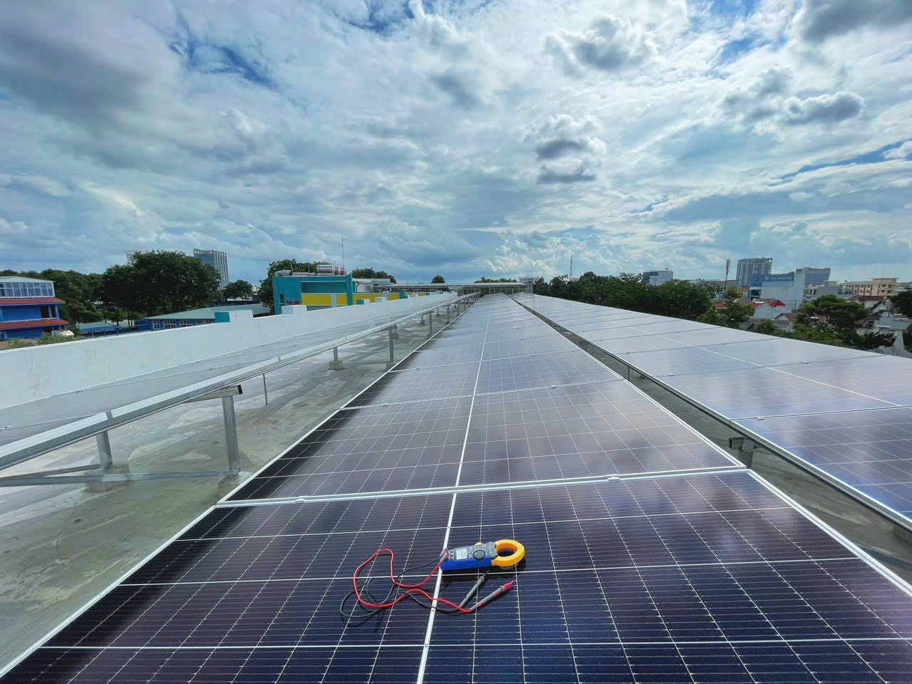 Dịch vụ Lắp đặt điện năng lượng mặt trời tại Bình Dương của Lifetechgrow